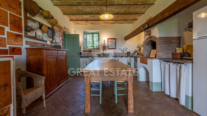 Image No.33-5 Bed Country House for sale