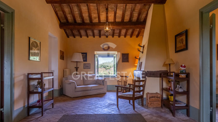 Image No.40-5 Bed Country House for sale