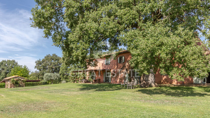 Image No.10-5 Bed Country House for sale