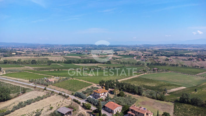 Image No.16-5 Bed Vineyard for sale