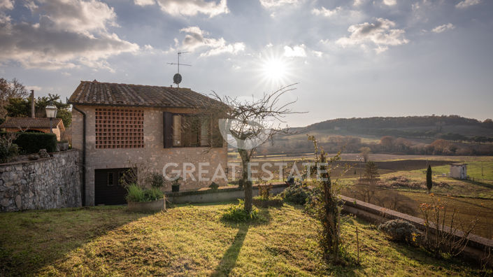 Image No.12-Maison de campagne de 8 chambres à vendre à Sienne