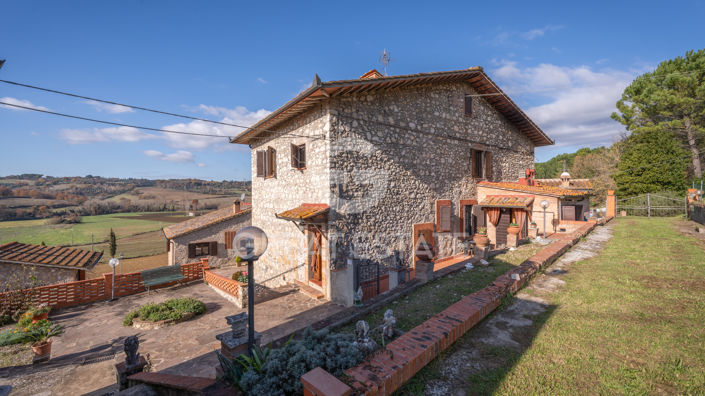 Image No.15-Maison de campagne de 8 chambres à vendre à Sienne