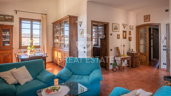 Image No.2-Maison de campagne de 8 chambres à vendre à Sienne