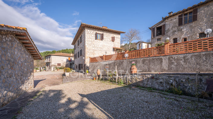 Image No.20-Maison de campagne de 8 chambres à vendre à Sienne