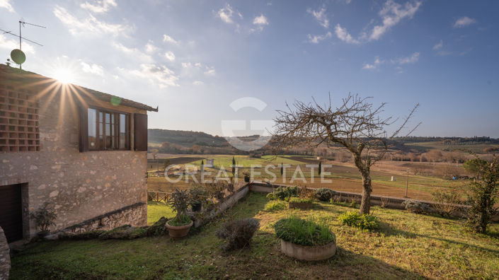 Image No.8-Maison de campagne de 8 chambres à vendre à Sienne