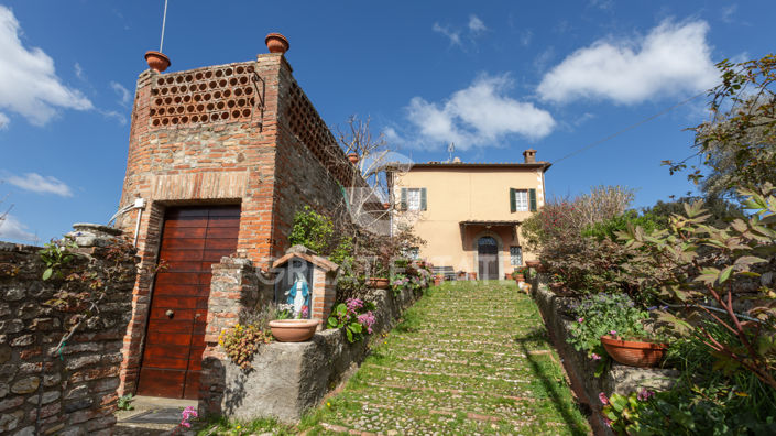 Image No.7-5 Bed Country House for sale