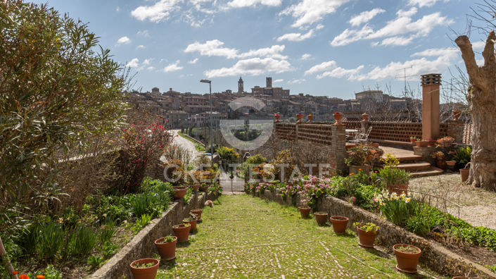 Image No.9-5 Bed Country House for sale