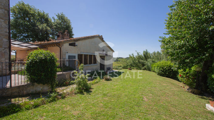 Image No.17-5 Bed Country House for sale