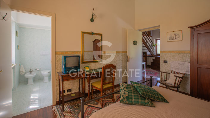 Image No.32-5 Bed Country House for sale