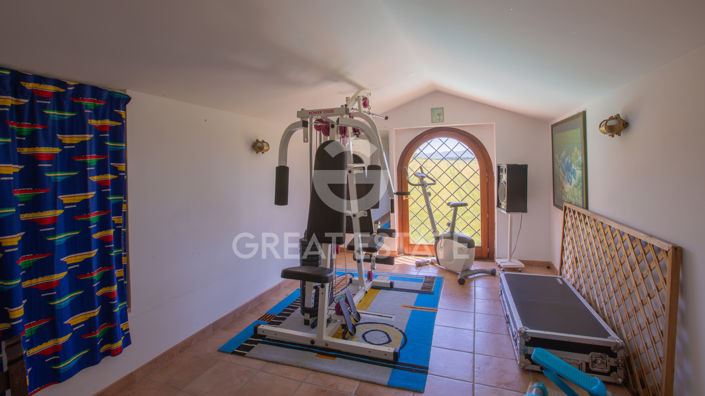 Image No.41-5 Bed Country House for sale