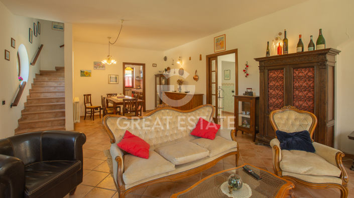 Image No.5-5 Bed Country House for sale