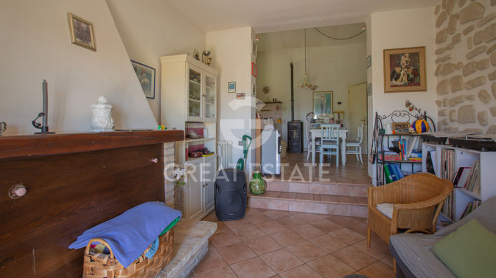 Image No.50-5 Bed Country House for sale