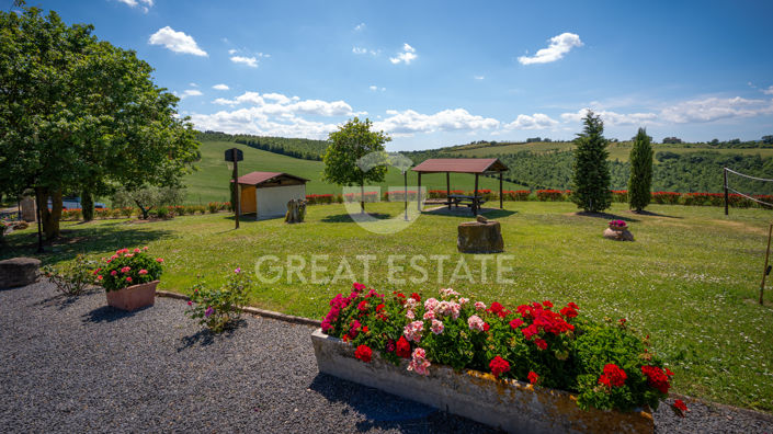 Image No.10-6 Bed Country House for sale