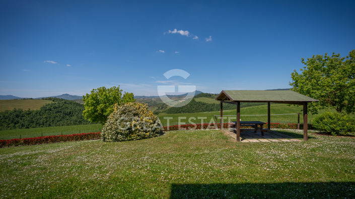 Image No.11-6 Bed Country House for sale