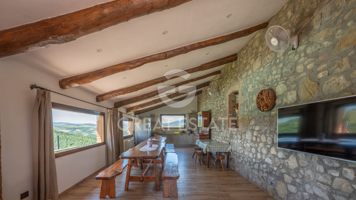 Image No.31-6 Bed Country House for sale