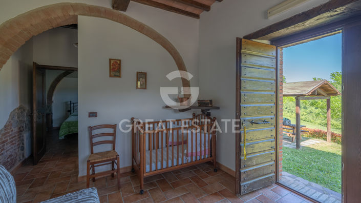 Image No.40-6 Bed Country House for sale