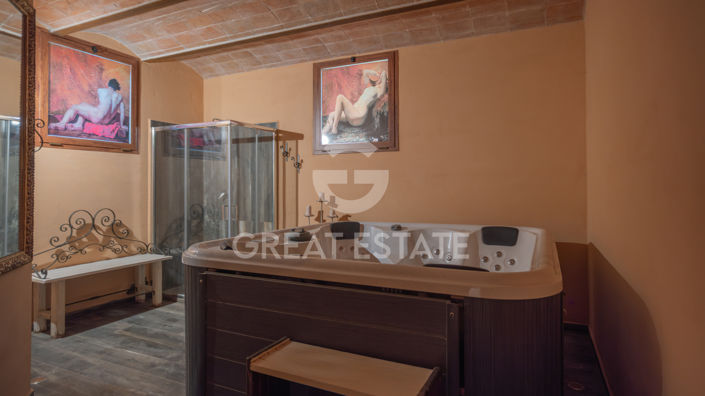 Image No.19-6 Bed Country House for sale