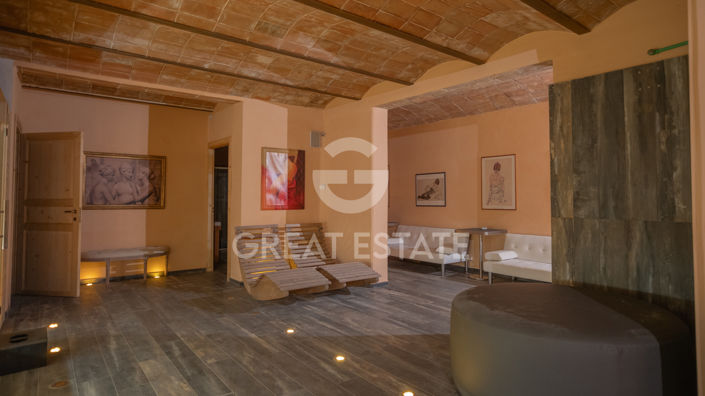 Image No.20-6 Bed Country House for sale