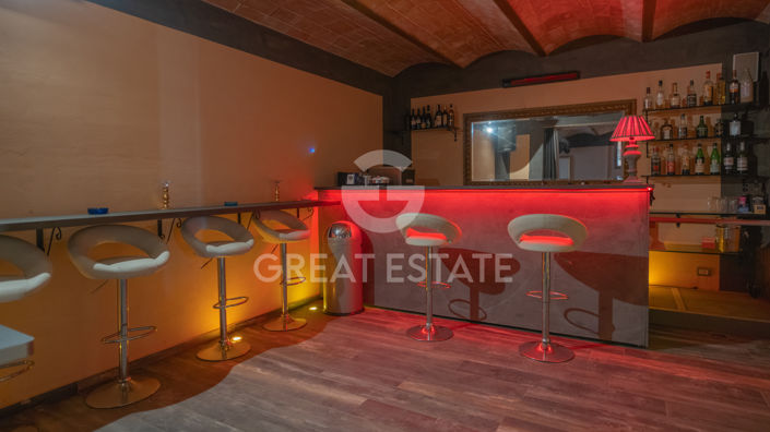 Image No.21-6 Bed Country House for sale