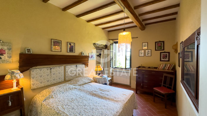 Image No.17-10 Bed Country House for sale