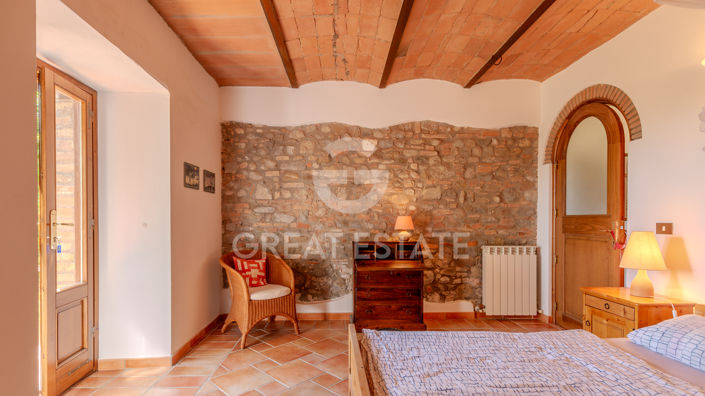 Image No.56-4 Bed Country House for sale