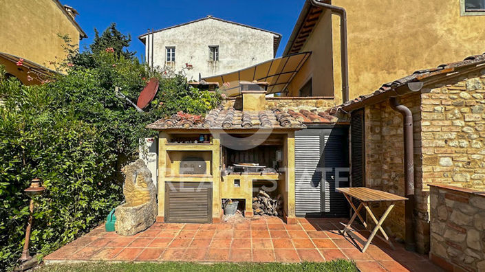 Image No.18-1 Bed Country House for sale