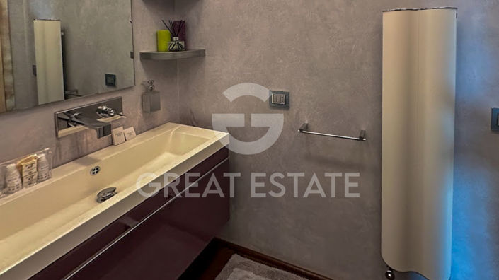 Image No.48-1 Bed Country House for sale