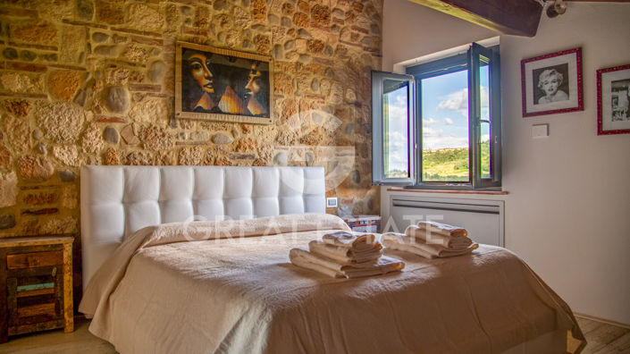 Image No.5-1 Bed Country House for sale