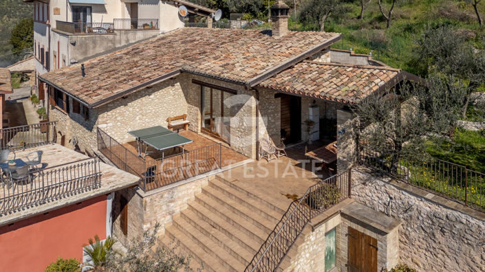 Image No.1-4 Bed Country House for sale