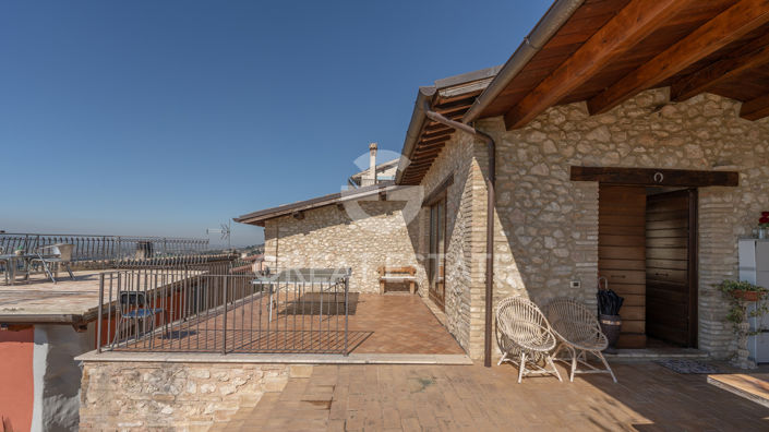 Image No.13-4 Bed Country House for sale