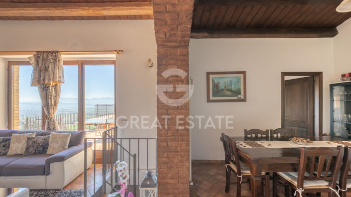 Image No.31-4 Bed Country House for sale