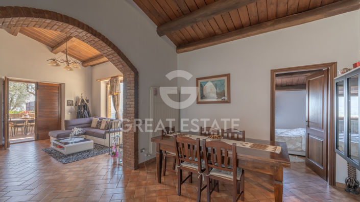 Image No.33-4 Bed Country House for sale