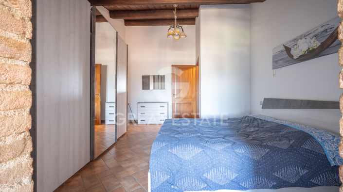 Image No.39-4 Bed Country House for sale