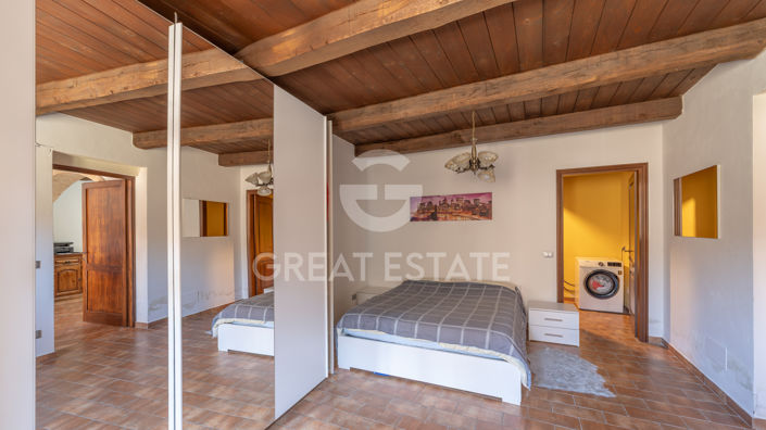 Image No.42-4 Bed Country House for sale