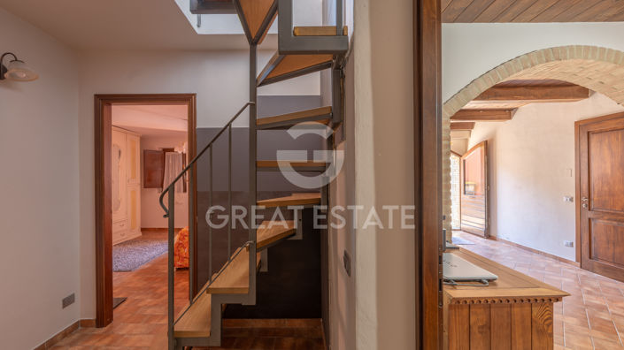 Image No.45-4 Bed Country House for sale