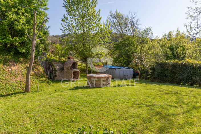 Image No.16-3 Bed Country House for sale