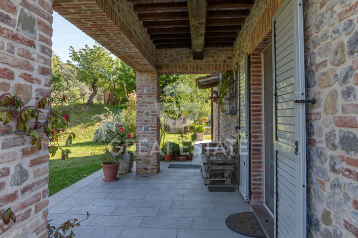 Image No.8-3 Bed Country House for sale