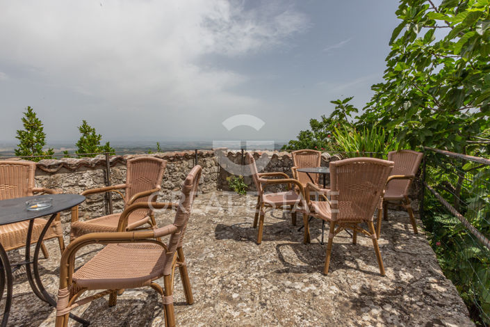 Image No.14-13 Bed Country House for sale