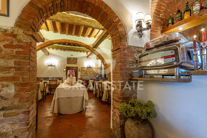 Image No.2-13 Bed Country House for sale