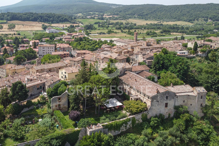 Image No.22-13 Bed Country House for sale