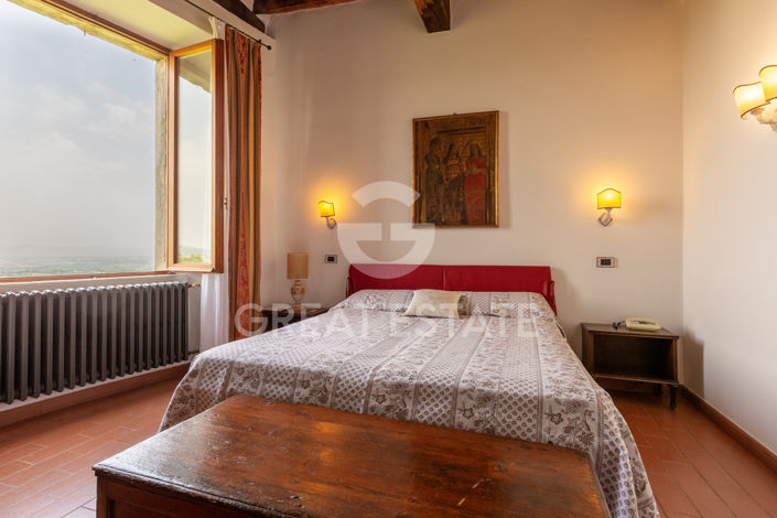 Image No.31-13 Bed Country House for sale