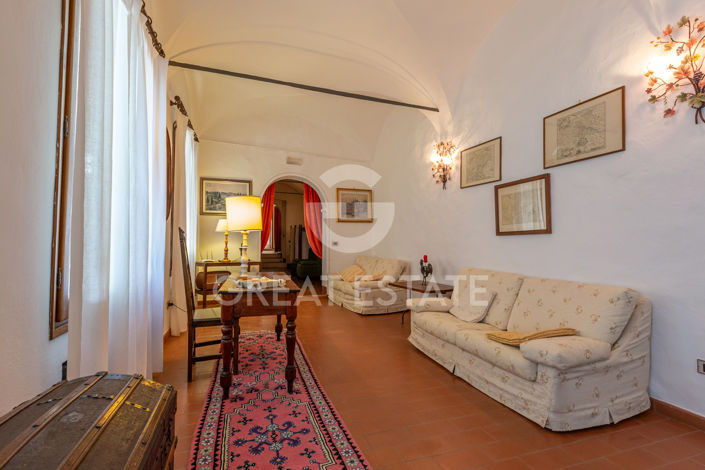 Image No.35-13 Bed Country House for sale