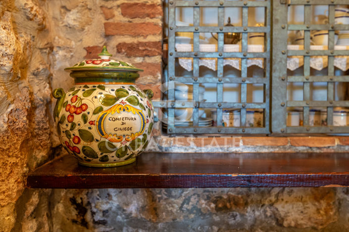 Image No.42-13 Bed Country House for sale