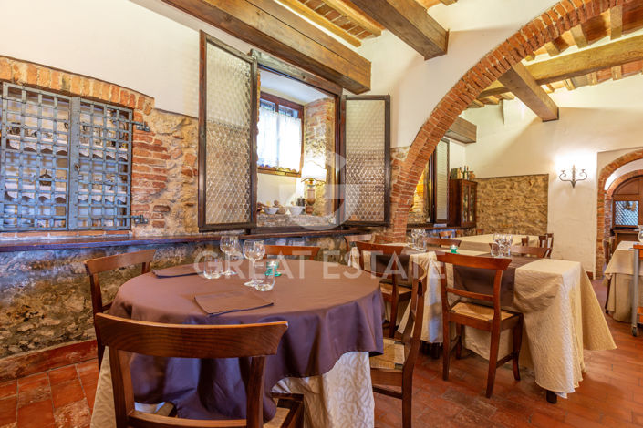 Image No.5-13 Bed Country House for sale