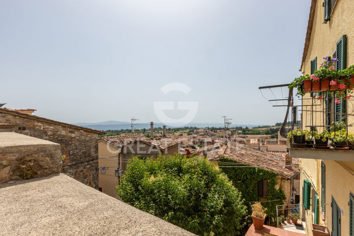 Image No.53-13 Bed Country House for sale