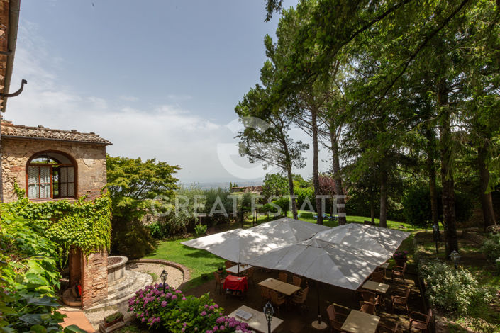 Image No.55-13 Bed Country House for sale