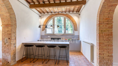 vendesi-villa-di-prestigio-in-toscana-siena-s