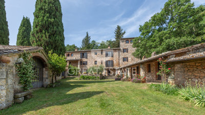 vendesi-rustico-casale-in-toscana-siena-monte