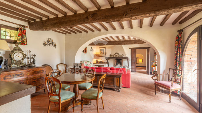 Image No.3-13 Bed Country House for sale