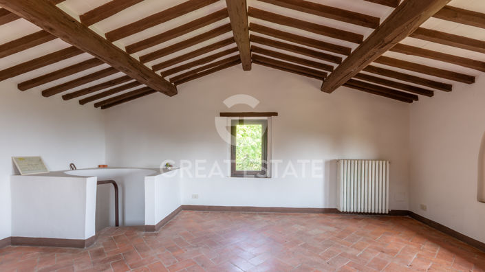 Image No.61-13 Bed Country House for sale